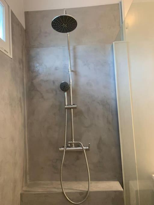 Apartamento Jolie Medocaine Avec Jardin Saint-Estèphe Exterior foto